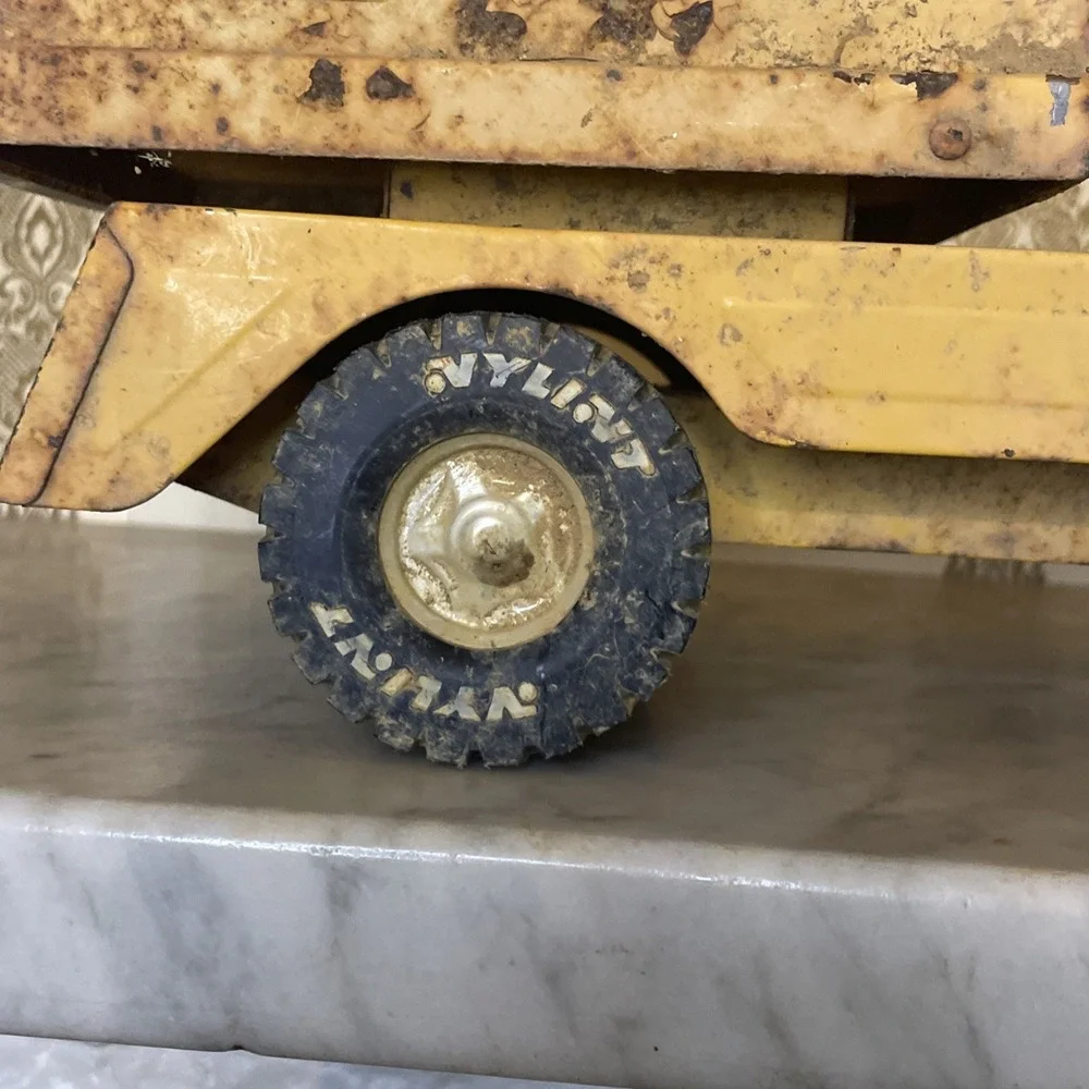 Nylint Road‎ Builders 1950s 1960s Yellow Metal Steel Crane WORKING Distressed